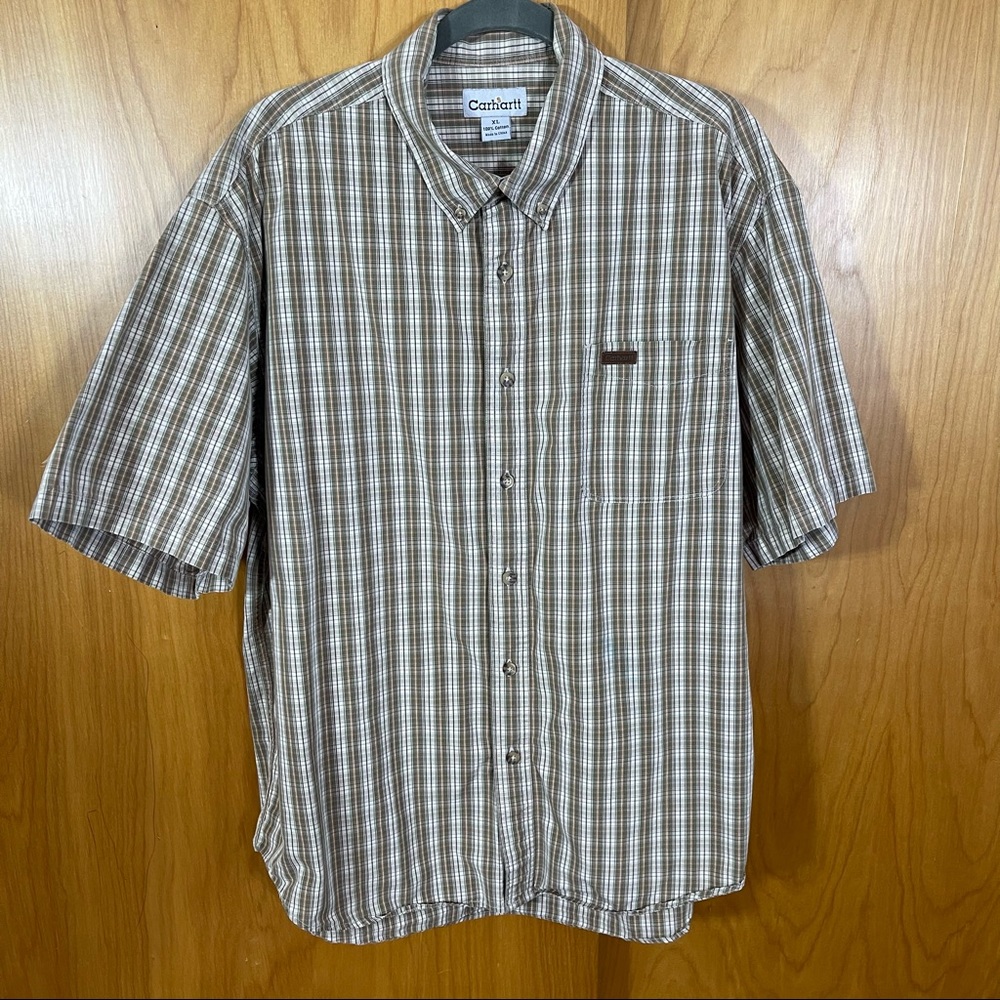 Carhartt, Button Down Short Sleeve Shirt, Size XL.  Plaid. Excellent condition!